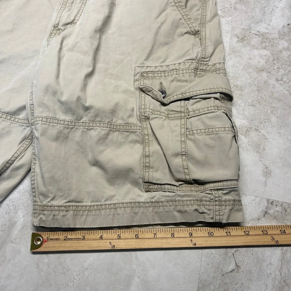 Levi's Cargo Shorts Khaki Tan Mens 38 Cotton Multi Pocket Utility Gorpcore